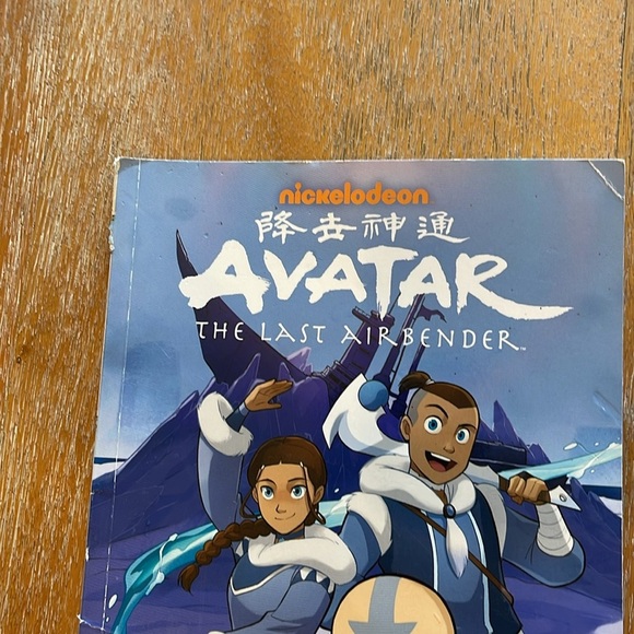 Avatar: The Last Airbender Graphic Novels Set - Picture 6 of 7